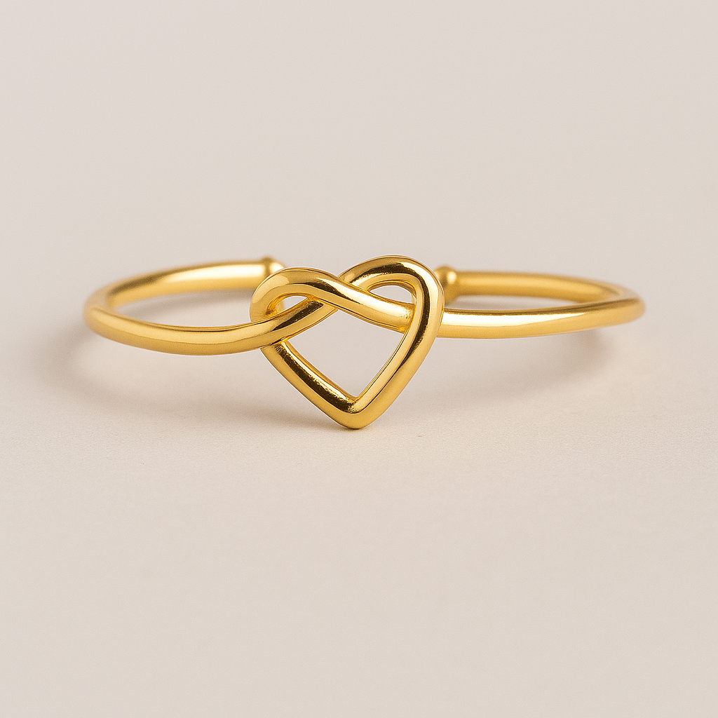 ZELOURA – Golden Heart Ring